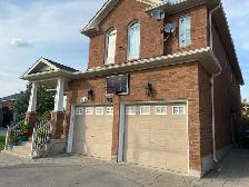 2 Bedroom Basement Apartment, Mississauga SQ1– site entrance - Photo 9