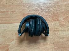 Audio Technica Studio Reference Bluetooth Headphones - Photo 3