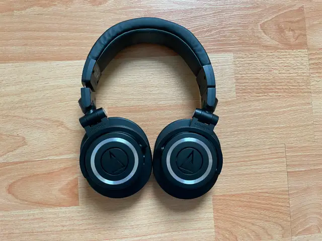 Audio Technica Studio Reference Bluetooth Headphones - Photo 4