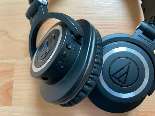 Audio Technica Studio Reference Bluetooth Headphones - Photo 5