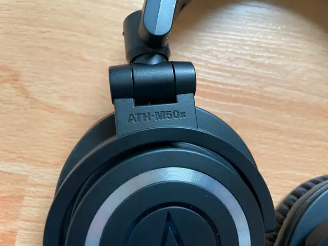 Audio Technica Studio Reference Bluetooth Headphones - Photo 6