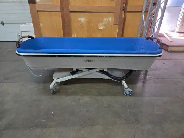 Howard Wright Pacific Shower Bathing Trolley