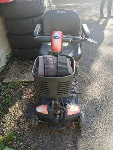 Scooter - Photo 2