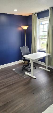Spacious 4 Bedroom  4 Bathrooms Townhouse in Kitchener - Photo 6