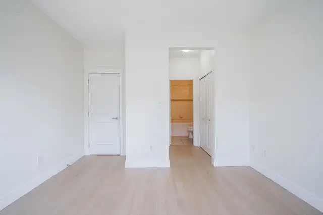 2 Bedrooms and 2 Bathrooms condo in heart of Central City Surrey - Photo 5