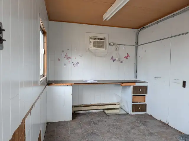 8x16ft Office Trailer - Photo 3