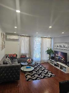 Appartement de 2 chambres à louer. 2 bedrooms apartment for rent - Photo 2