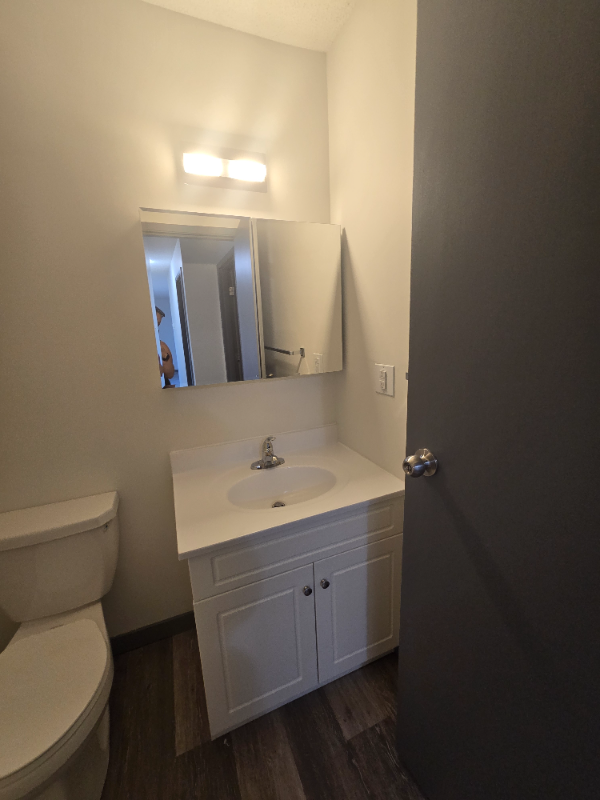 Spacious Two Bedroom on the South Hill - Photo 12
