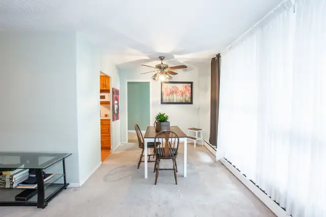 35 Towering Heights Blvd, St. Catharines (301) - 1 Bed   Den - Photo 7