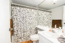 35 Towering Heights Blvd, St. Catharines (301) - 1 Bed   Den - Photo 16