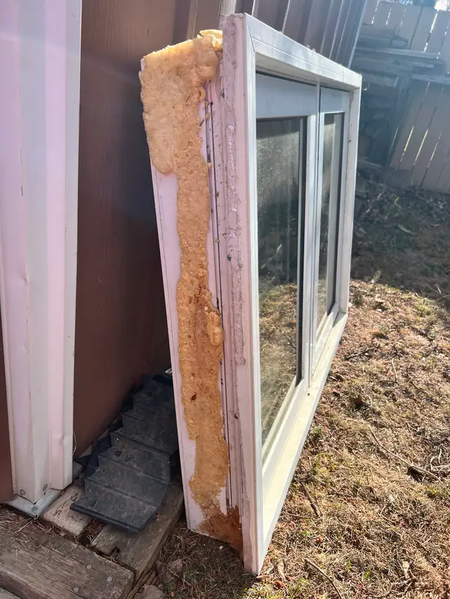 Triple pane two panel window - Photo 2