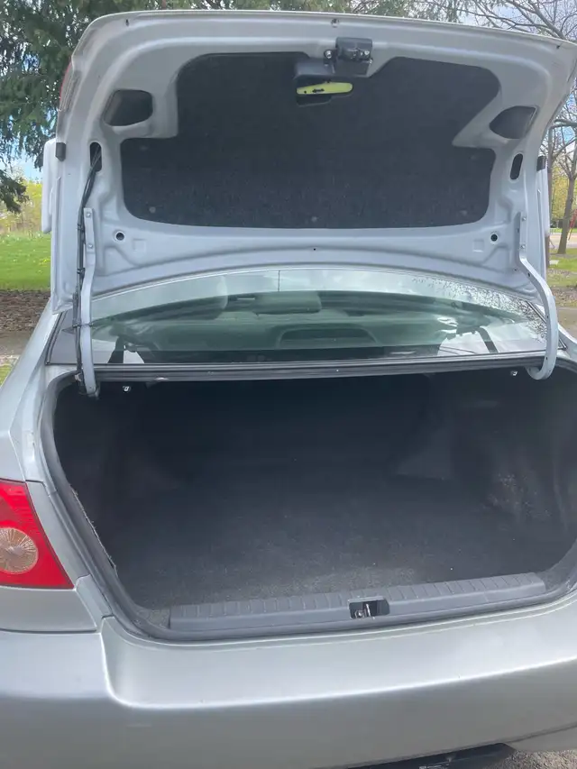 car. Car - Photo 8