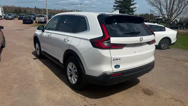 2025 Honda CRV AWD - Photo 6