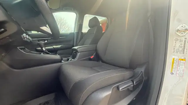 2025 Honda CRV AWD - Photo 7