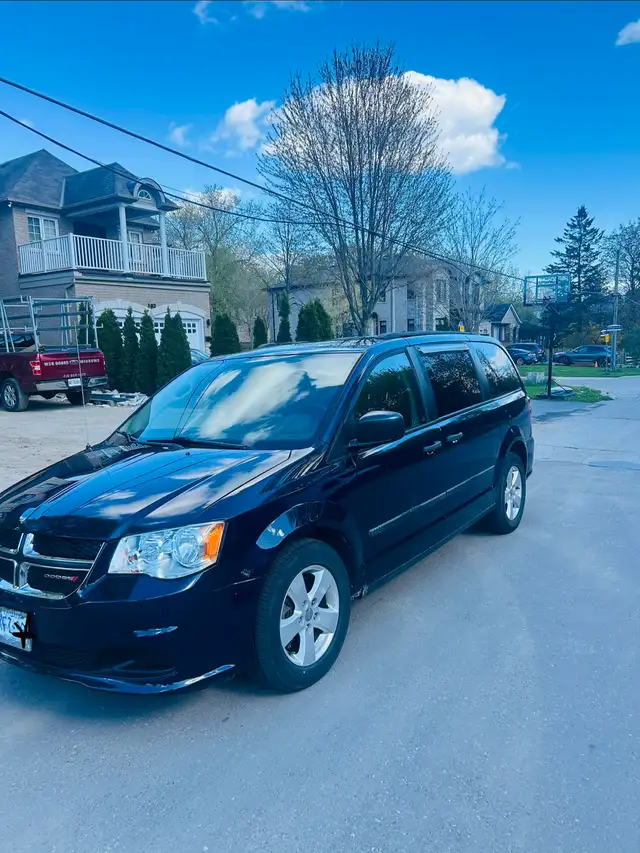 2016 Dodge Grand Caravan - Photo 2