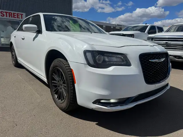 2016 CHRYSLER 300 S –FULLY LOADED -ACCIDENT FREE / ONLY $9,999 ! - Photo 2