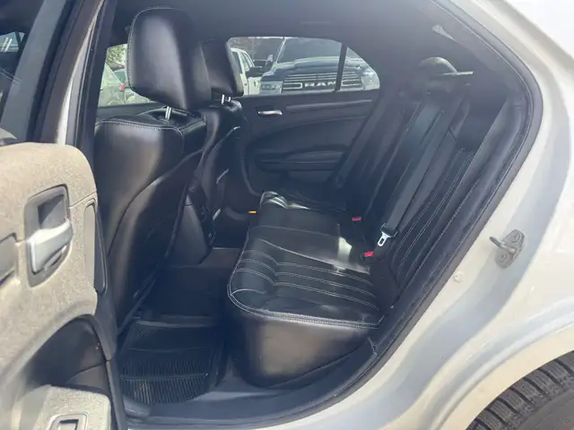 2016 CHRYSLER 300 S –FULLY LOADED -ACCIDENT FREE / ONLY $9,999 ! - Photo 10