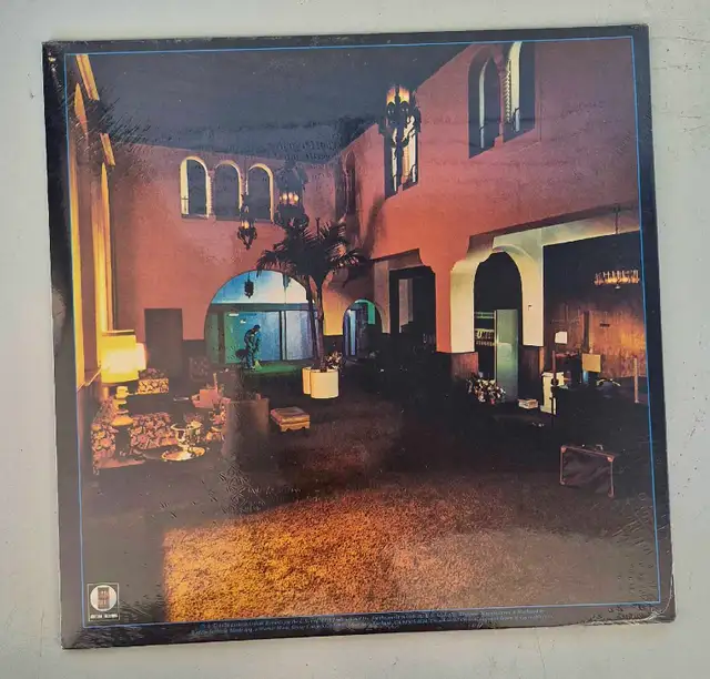 The Eagles Hotel California Vinyl Record (31075060) - Photo 2