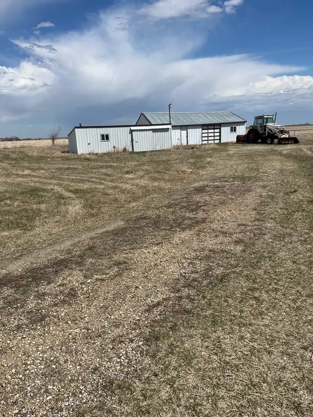 Land with house - Photo 7