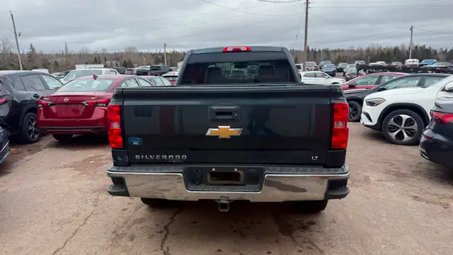 2018 Chev Silverado Crew Cab 4x4 - Photo 5
