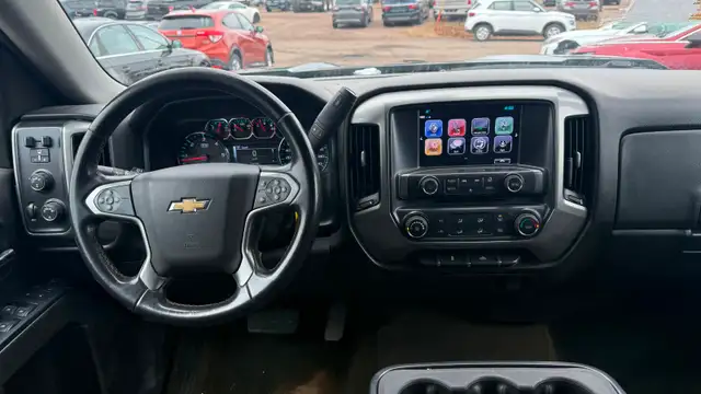 2018 Chev Silverado Crew Cab 4x4 - Photo 10