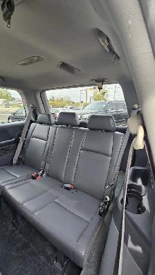 This Sport Utility Vehicle (SUV)/Multi-Purpose Vehicle (MPV) pow - Photo 16