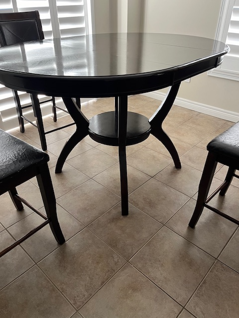 Dining Table - Photo 2