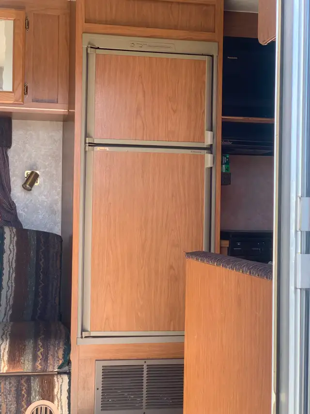 1997 Triple E Topaz T240 rb holiday trailer $5500.00 - Photo 8