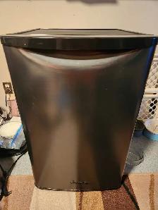 LARGE BAR FRIDGE BOWMANVILLE