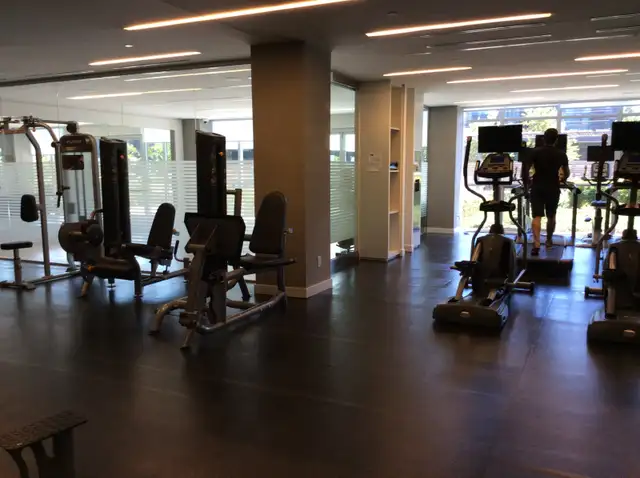 Downtown spacious condo studio available June 16th $1980 only - Photo 6