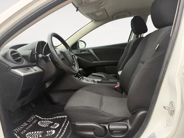 2013 Mazda Mazda3 Low Km  Power windows A/C  1yr warranty - Photo 11