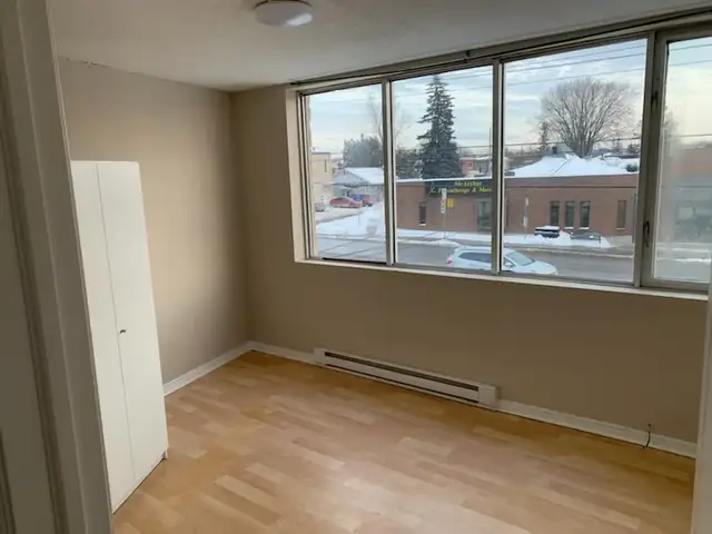 1 Bedroom Apartment on top of a Commercial Plaza - Photo 4