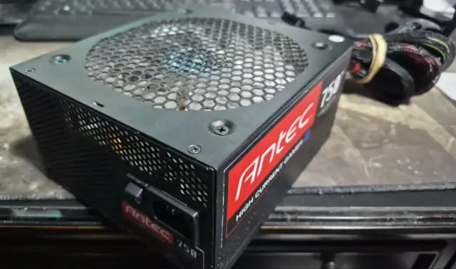 ANTEC HIGH CURRENT GAMER 750W – LED EDITION – SEMI-MODULAR – $45 - Photo 3
