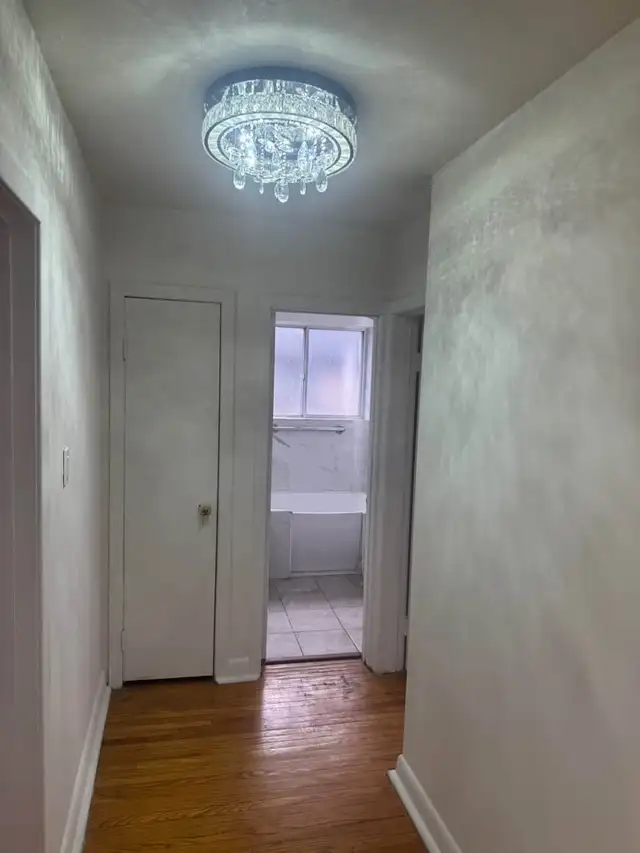 Beautiful 3BR House – Renovated – Kennedy/Eglinton - Photo 10