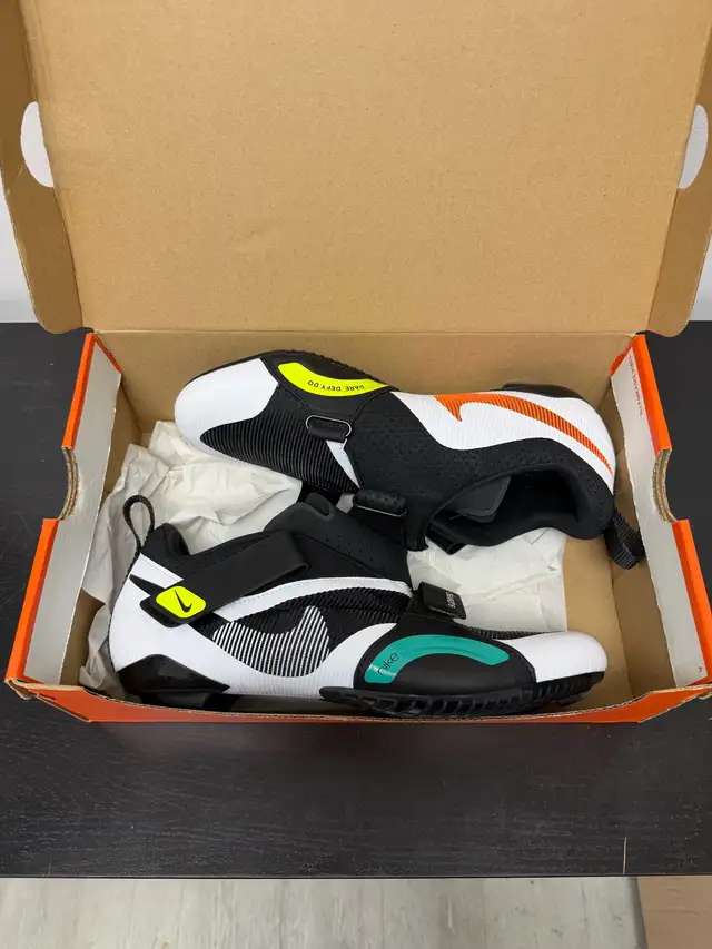 Nike Cycle / Spin Shoes Limited Edition Coloway