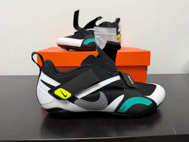 Nike Cycle / Spin Shoes Limited Edition Coloway - Photo 3