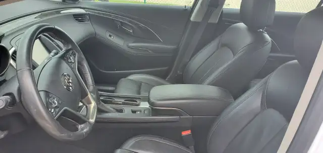 2014 Buick Lacrosse loaded, low kliks - Photo 4