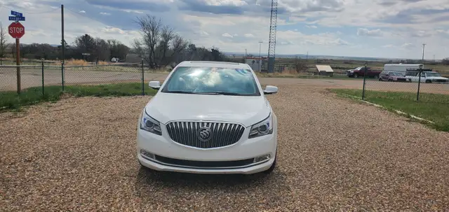 2014 Buick Lacrosse loaded, low kliks - Photo 6