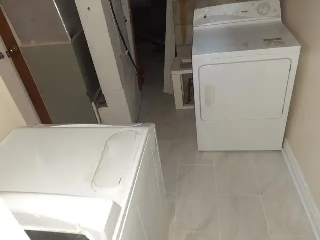 Room for rent - Photo 3