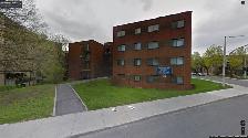 Logement beau 4 1/2 à louer Montréal , tranquille,stationnement