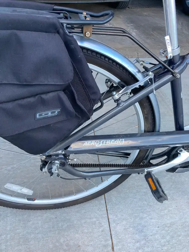 GT Aerostream 28 inch wheel 3 gear cruiser bike with saddle bags - Photo 2