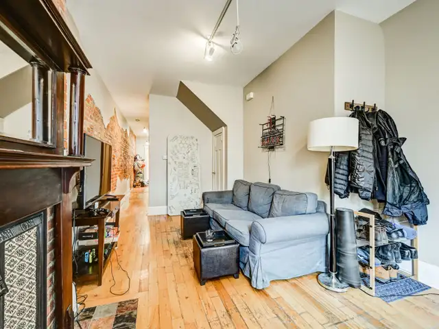 JULY 1st – 4 Bdrms. ALL Utl Incl-Bloor/St. George/Annex/U of T - Photo 4