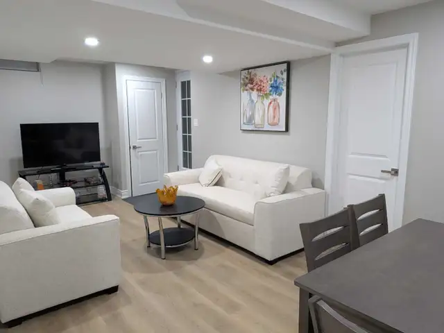 Furnished Room for rent near Square one, Heartland - Photo 6