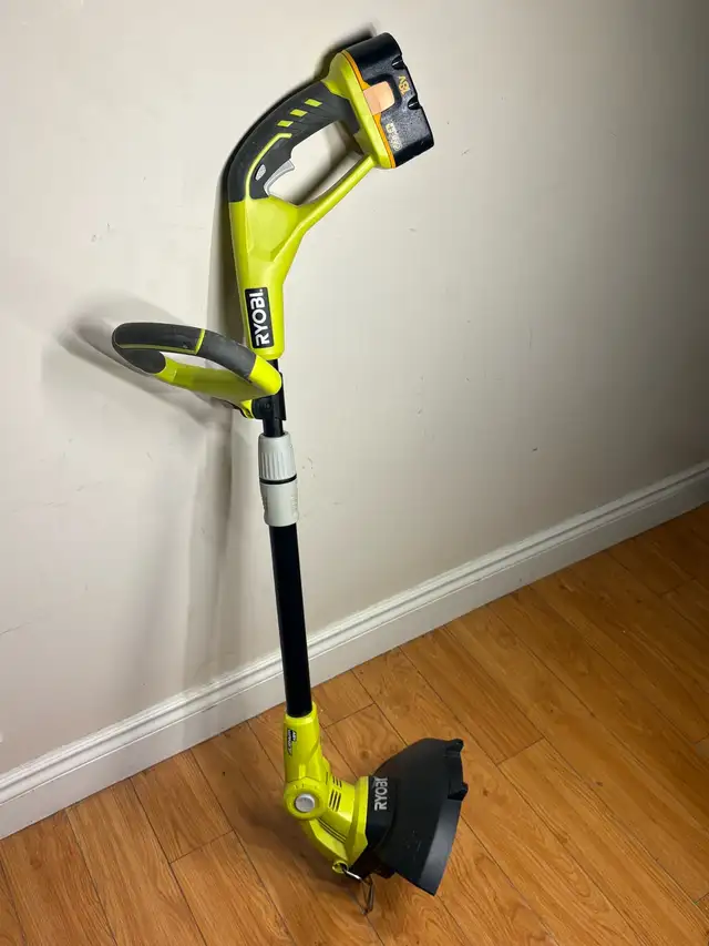 RYOBI 18V ONE  Cordless String Trimmer Kit - Photo 2