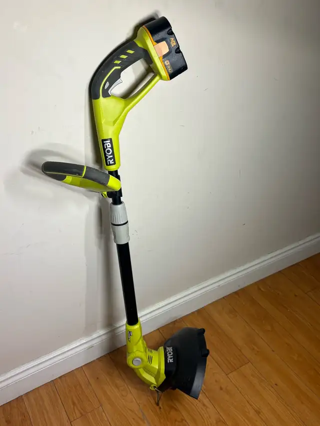 RYOBI 18V ONE  Cordless String Trimmer Kit - Photo 4