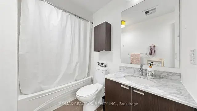 ✨ NORTH YORK LUXURY CONDO FOR SALE $49.9K ✨ - Photo 8