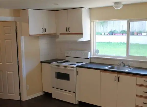 1 BEDROOM 1 BATH APARTMENT - Photo 3