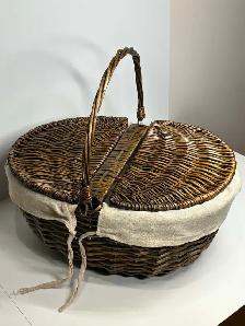 Lovely Woven Picnic Basket w/ Interior Lining