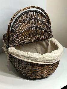 Lovely Woven Picnic Basket w/ Interior Lining - Photo 3