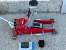 FLOOR JACK—3 TON- - Photo 4